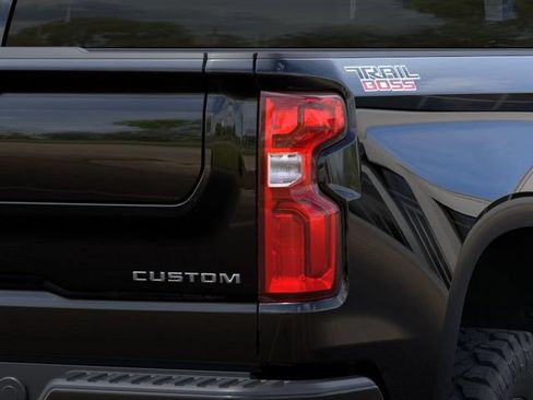 New 2026 Chevrolet Silverado 1500 Custom Trail Boss AWD/4WD image 11