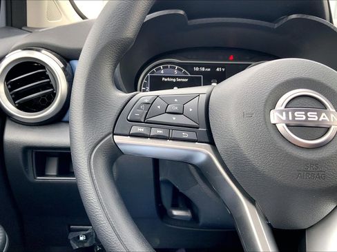 New 2025 Nissan Versa SV image 23