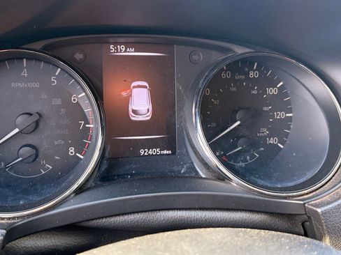 Used 2018 Nissan Rogue Sport SL w/ SL Premium Package AWD/4WD image 9
