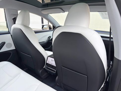 Used 2024 Tesla Model 3 RWD image 39