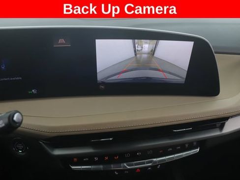 Used 2024 Cadillac XT4 Luxury w/ Trailering Package AWD/4WD image 21