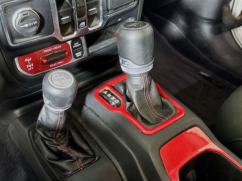 Used 2020 Jeep Gladiator Rubicon w/ Trailer Tow Package image 14