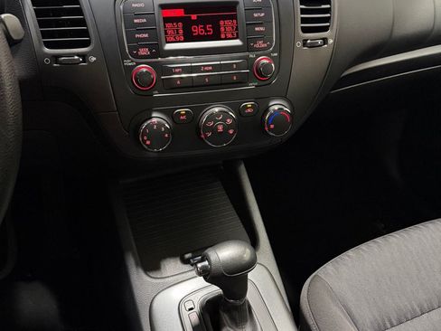 Used 2016 Kia Forte LX FWD image 12