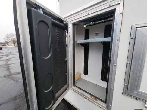 Used 2018 Chevrolet Express 3500 w/ Power Convenience Package image 24