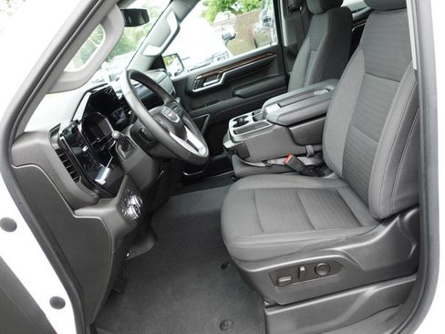 Used 2023 GMC Sierra 1500 Elevation image 18