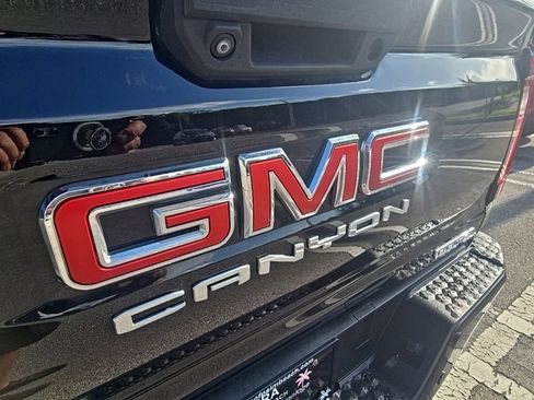 Used 2023 GMC Canyon Elevation w/ Convenience Package AWD/4WD image 10