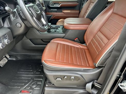 Used 2023 GMC Sierra 1500 Denali Ultimate AWD/4WD image 9