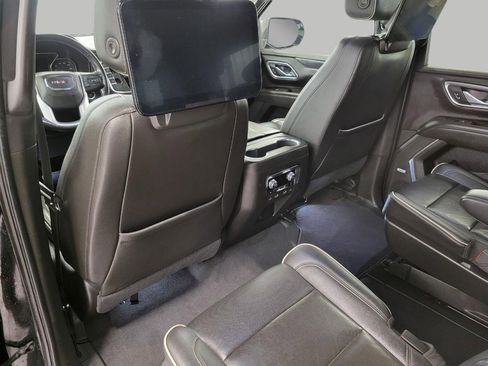 Used 2021 GMC Yukon SLT w/ SLT Luxury Plus Package image 21