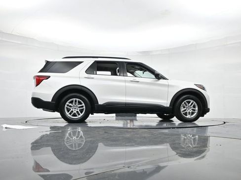 New 2026 Ford Explorer Active w/ Active Comfort Package image 32