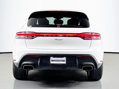 Used 2023 Porsche Macan AWD/4WD image 3