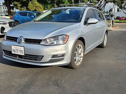 Used 2016 Volkswagen Golf SE