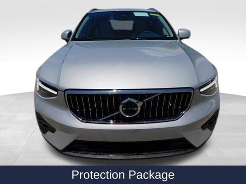 New 2025 Volvo XC40 B5 Ultra w/ Protection Package image 2