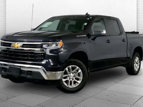 Used 2023 Chevrolet Silverado 1500 LT AWD/4WD image 12