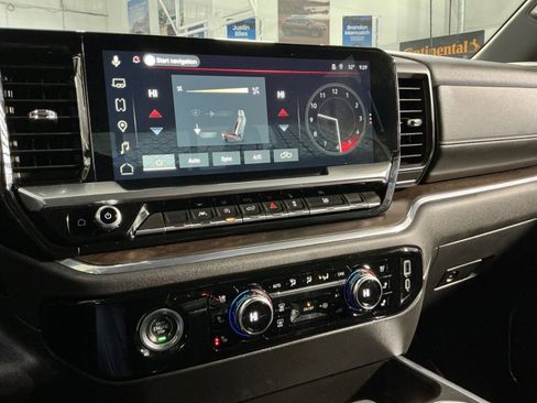 Used 2023 GMC Sierra 1500 SLT w/ SLT Premium Package image 29