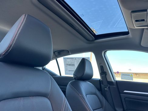 New 2025 Nissan Altima 2.5 SR w/ SR Premium Package image 16