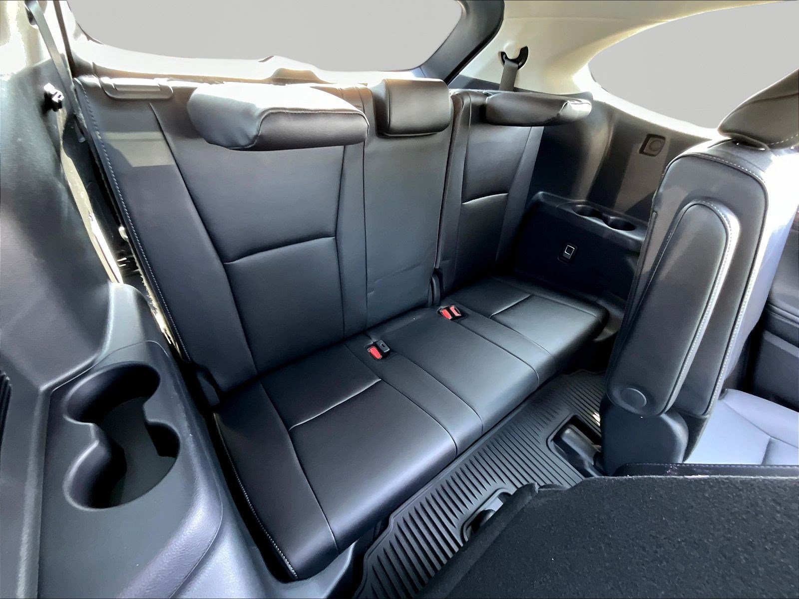 Used 2025 Toyota Highlander Platinum AWD/4WD image 26