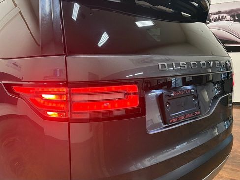 Used 2018 Land Rover Discovery HSE AWD/4WD image 49