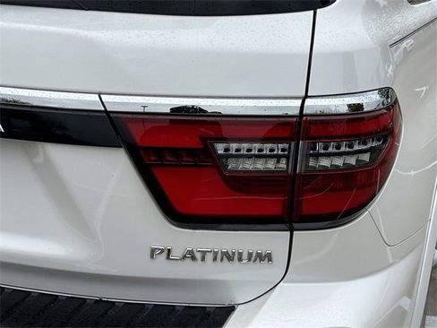 Used 2022 Nissan Armada Platinum w/ Captain's Chairs Package image 7