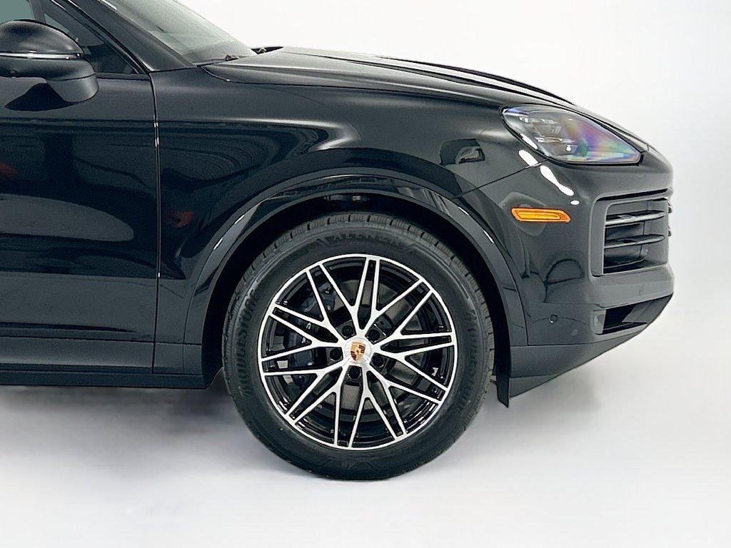 Used 2026 Porsche Cayenne AWD/4WD image 11