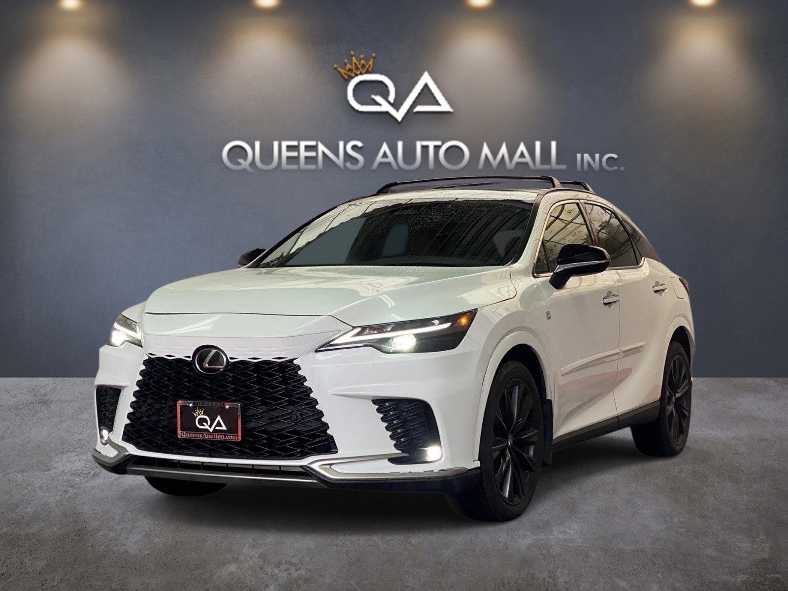 Used 2023 Lexus RX 350 F Sport w/ Accessory Package AWD/4WD image 3