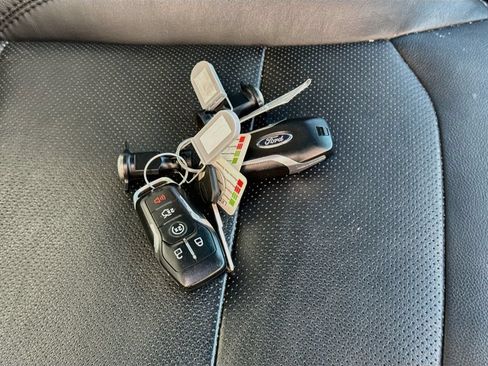 Used 2016 Ford Explorer Limited w/ Equipment Group 301A AWD/4WD image 38