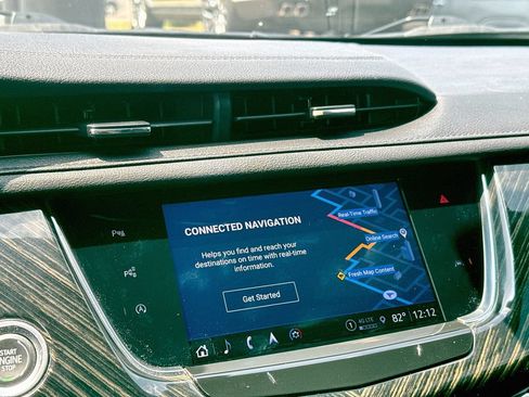 Used 2023 Cadillac XT6 Premium Luxury w/ Technology Package FWD image 17