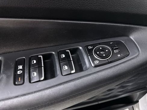 Used 2020 Hyundai Santa Fe SEL FWD image 24