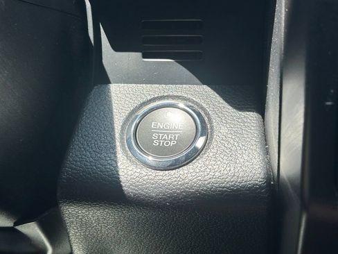 Used 2018 Ford Expedition Limited w/ Equipment Group 302A RWD image 33