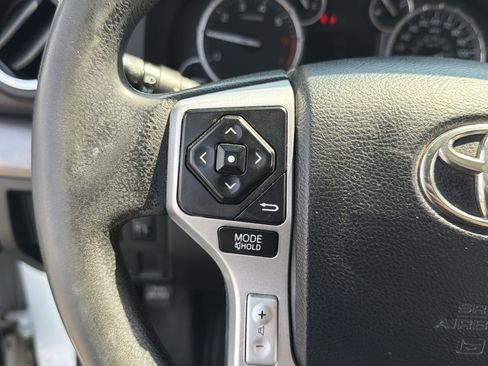 Used 2015 Toyota Tundra SR5 w/ SR5 Upgrade Package AWD/4WD image 15