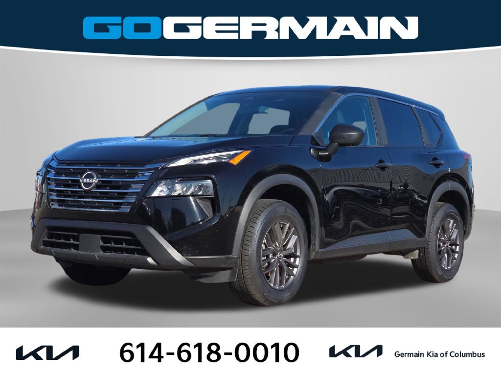 Used 2025 Nissan Rogue S AWD/4WD image 1
