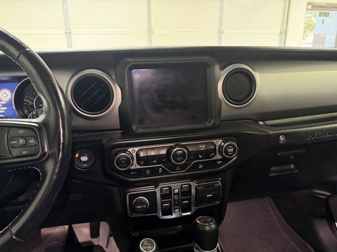 Used 2021 Jeep Wrangler Unlimited Sport AWD/4WD image 15