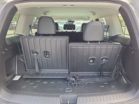 Used 2025 Hyundai Santa Fe SEL FWD image 16