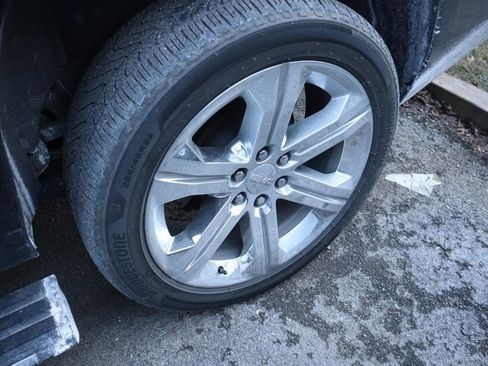 Used 2020 GMC Yukon Denali w/ Open Road Package image 19