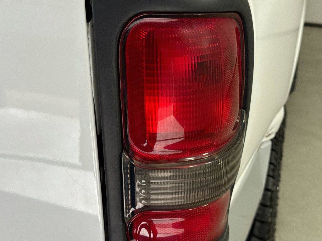 Used 2001 Dodge Ram 1500 Truck 2WD Quad Cab image 26
