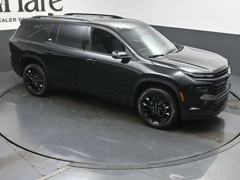 New 2026 Chevrolet Traverse LT w/ Midnight/Sport Edition FWD image 17
