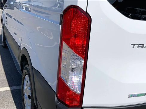 Used 2019 Ford Transit 150 XLT image 27