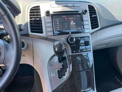 Used 2015 Toyota Venza Limited AWD/4WD image 14
