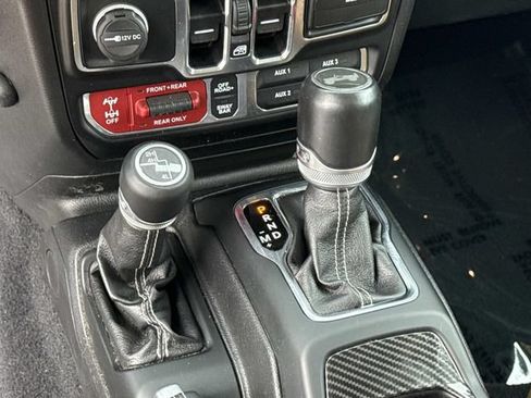 Used 2021 Jeep Wrangler Unlimited Rubicon AWD/4WD image 22