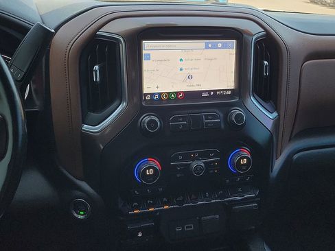 Used 2019 Chevrolet Silverado 1500 High Country w/ Technology Package AWD/4WD image 22