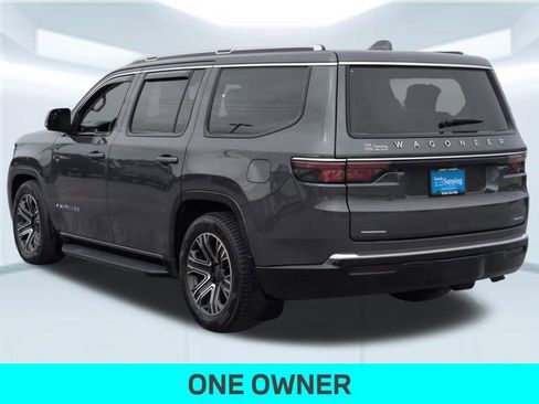 Certified 2022 Jeep Wagoneer Series III AWD/4WD image 3