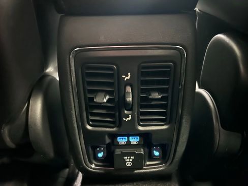 Used 2017 Dodge Durango GT w/ Premium Group AWD/4WD image 22