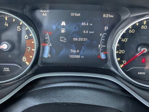 Used 2021 Jeep Compass Limited image 21