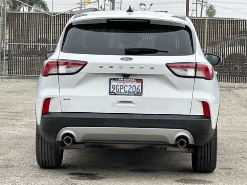 Certified 2022 Ford Escape SE image 5