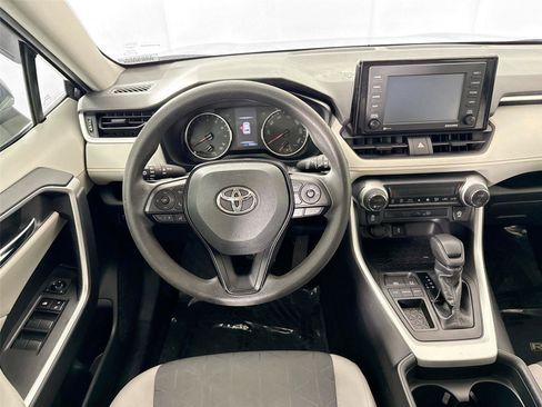 Used 2020 Toyota RAV4 XLE w/ Convenience Package image 30