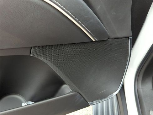 Used 2022 Cadillac Escalade Premium Luxury Platinum image 25