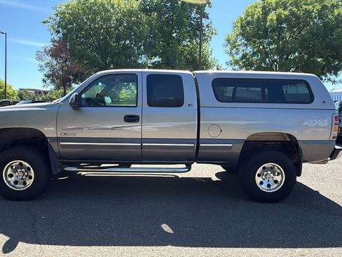 Used 2000 Chevrolet Silverado 1500 LS AWD/4WD image 8
