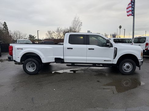 Used 2024 Ford F350 XLT image 6