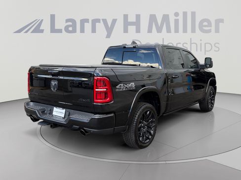 Used 2025 RAM 1500 Limited AWD/4WD image 5