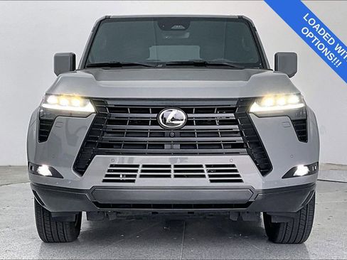 Used 2025 Lexus GX 550 image 5