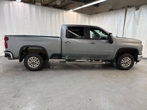 Certified 2025 Chevrolet Silverado 2500 LT w/ Convenience Package image 7